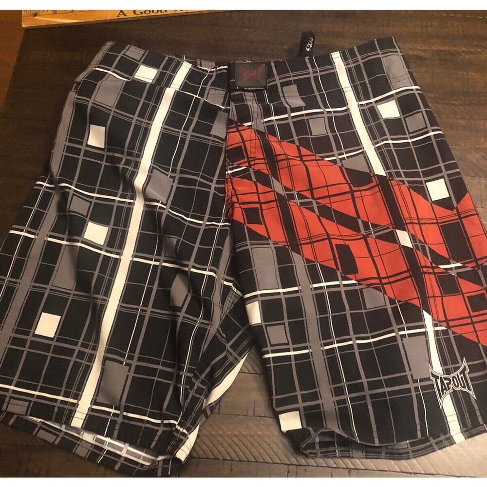 Vintage Tapout Red Black White Trunks Mens Size 34 Geo Pattern
